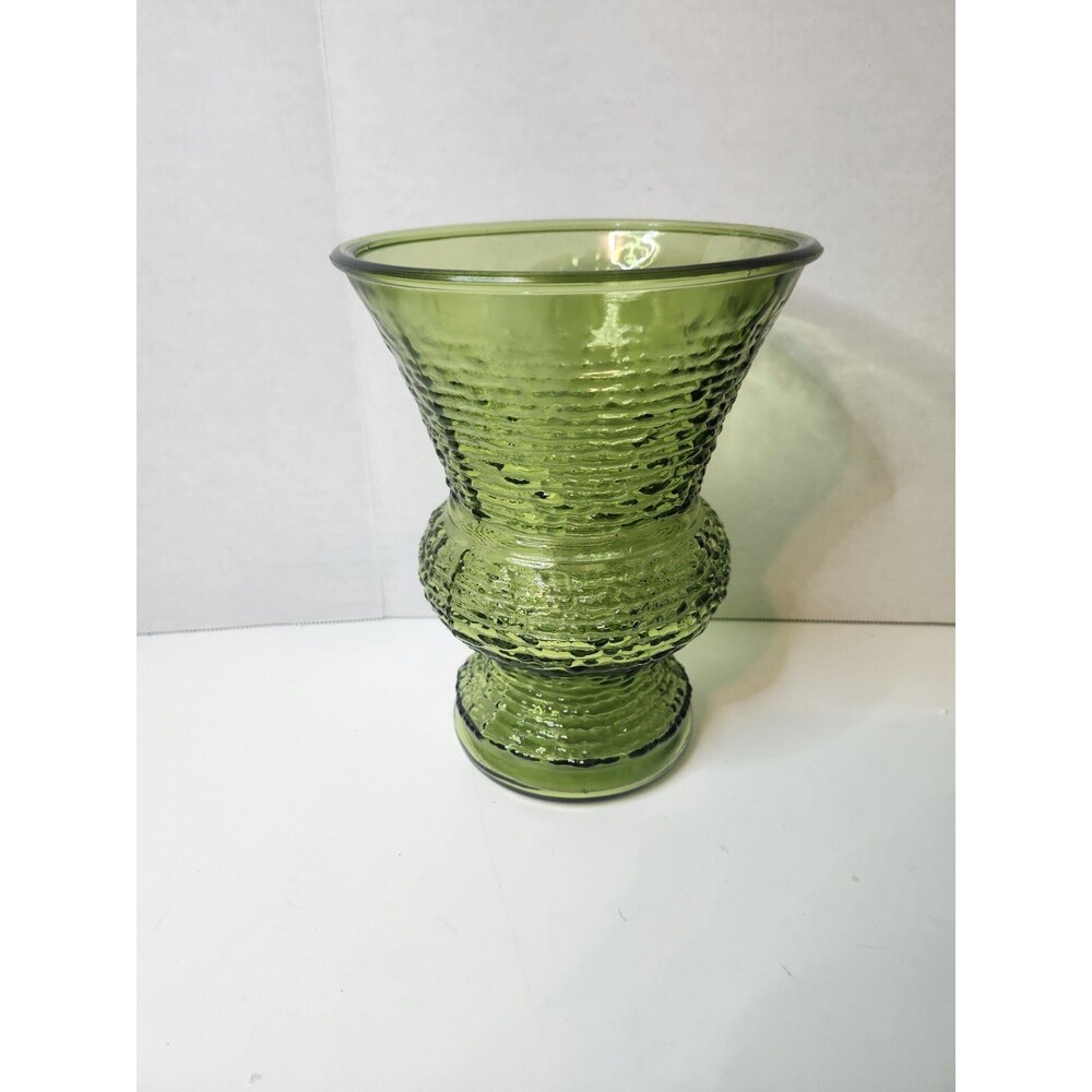 Vintage Napco/Soreno Rigid Avocado Green Vase